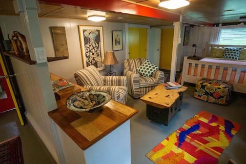 Top performing Airbnb: Hilo Downtown Retreat in Hilo