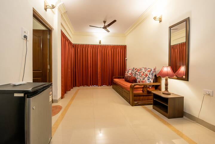Living room image 4