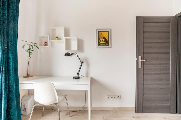 Sample Website Simple One Bedroom with private bathroom & free parking - Apartments for Rent in ...