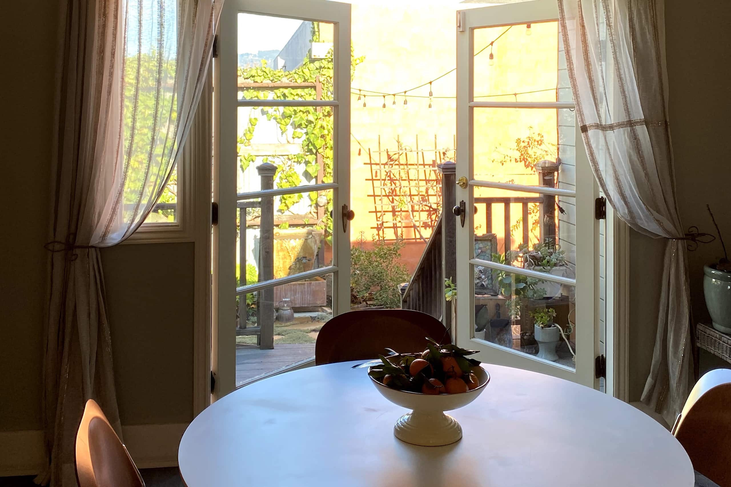 Enchanted Romantic  Garden Cottage - Photo 12