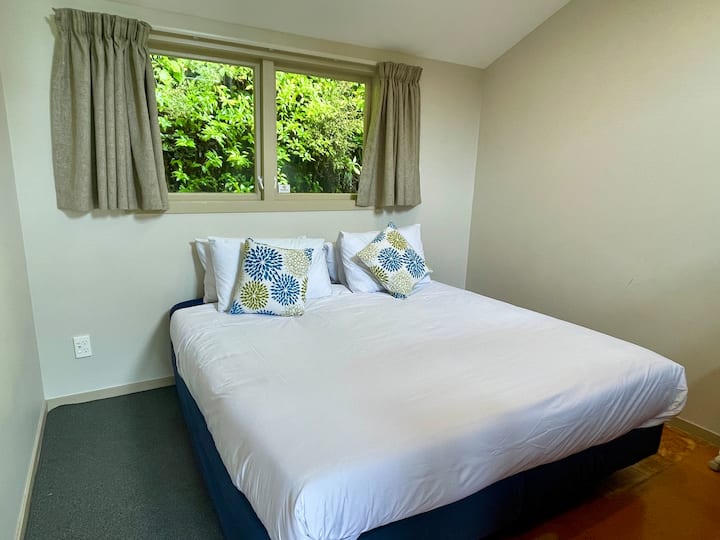 Room as king with bunks