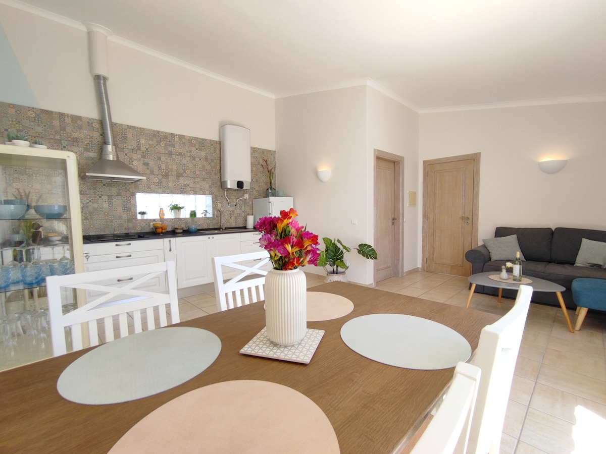 Anúncio popular: Casa Canavial - Beautiful and cosy cottage em Luz