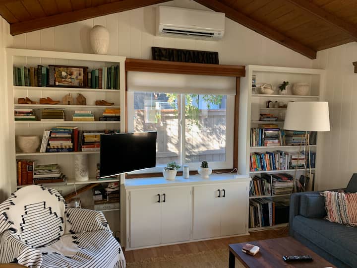 Classic Charm In Claremont Village - Claremont, CA