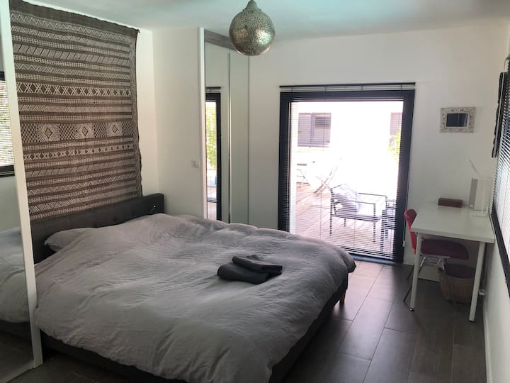 Suite principal en la planta baja: 180 camas