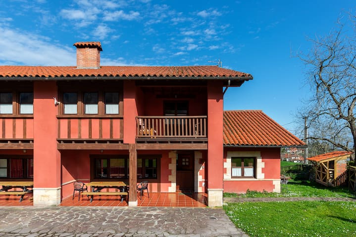 Rural Houses Primorías - Camijanes managed Airbnb listing 3