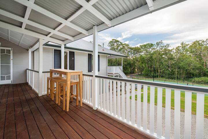 Glasshouse Retreat gallery image 5