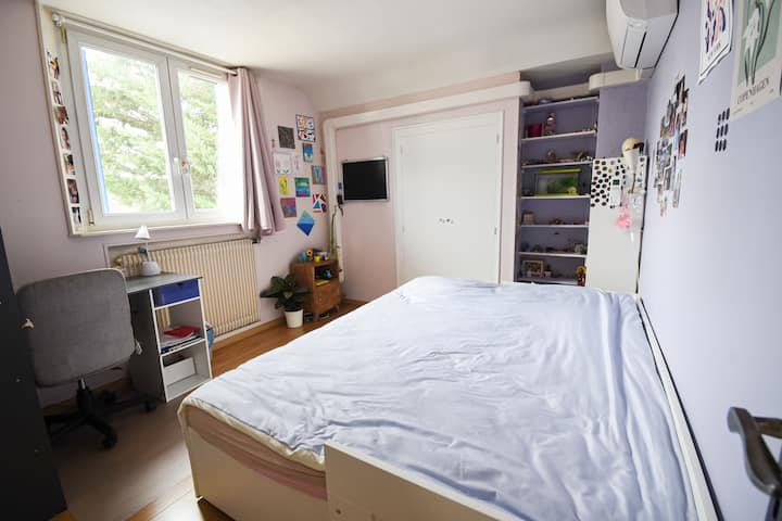 CHAMBRE ETAGE N°3 CLIMATISEE (1 lit 2 personnes L160cm)