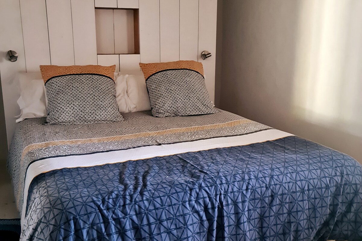 спална соба 160 см кревет