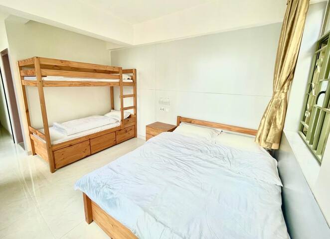 New sea-view flat, 6Bed 2Bath 10ppl, near TST MTR gallery image 4