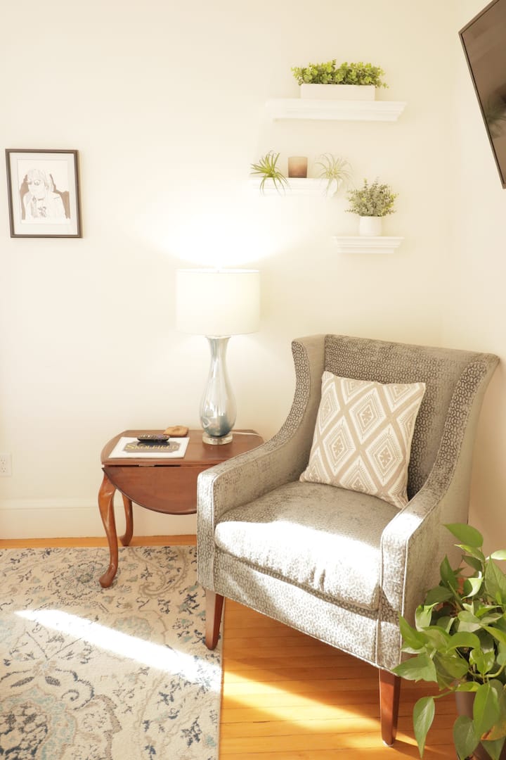 Skolfield Inn | Parking | Self-check-in | Garden 4 - Portland, ME