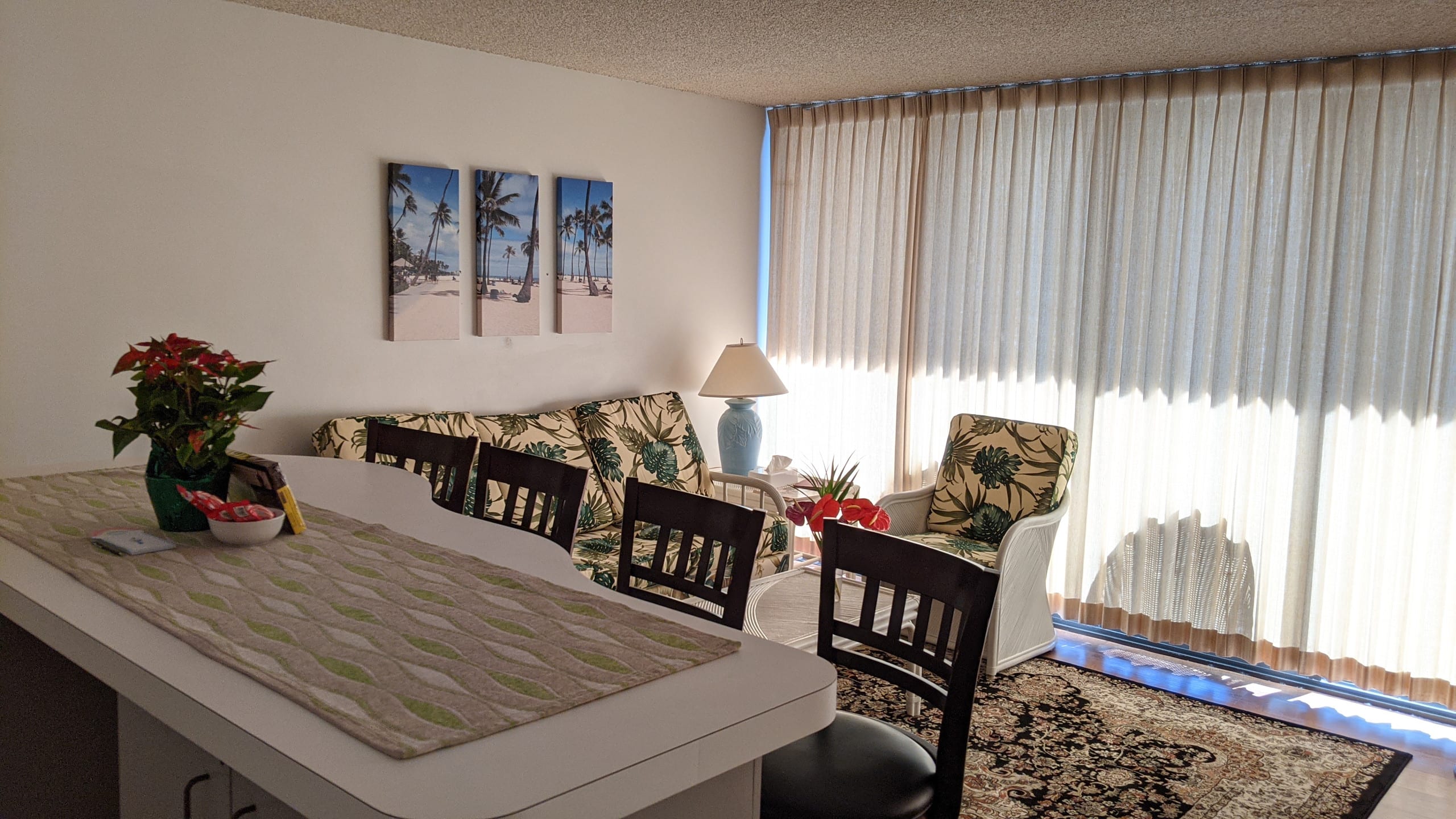 Condo in Honolulu · ★4.76 · 1 bedroom · 2 beds · 1 bath - Image 3