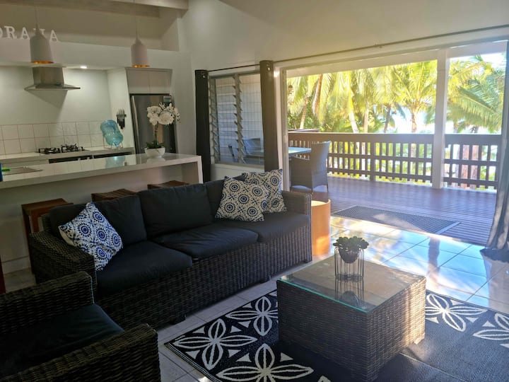 Jacqui's Beach Retreat: Eliana Apartment 2 - Rarotonga
