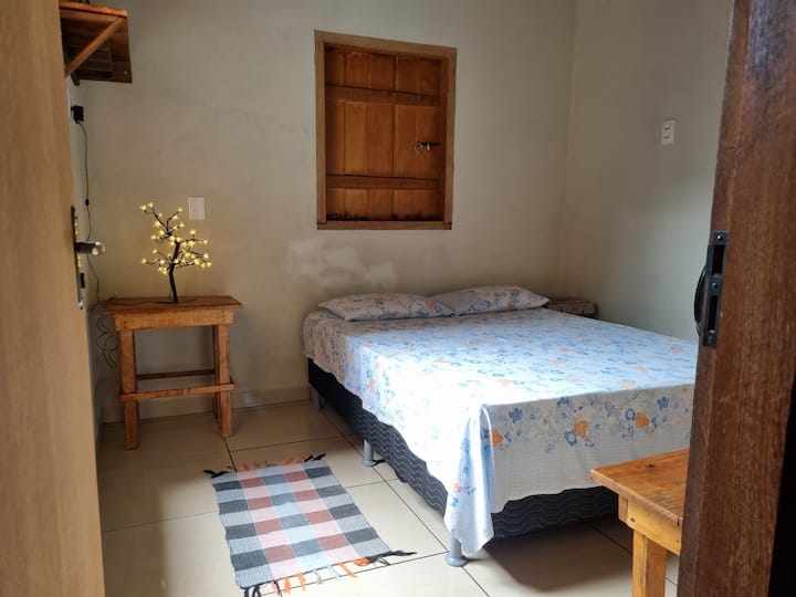 Soba u prizemlju sa standardnim bračnim krevetom