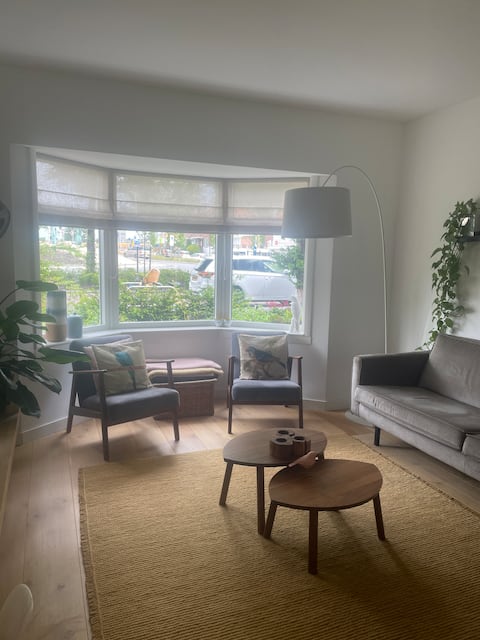 Lovely, luxurious and stylish 1930’s family house