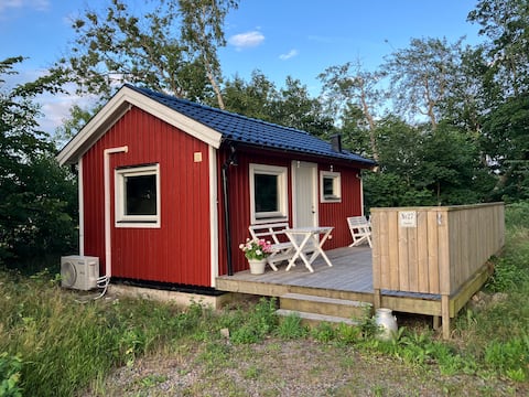 Cosy Farm Stay Cabin i Haverdal