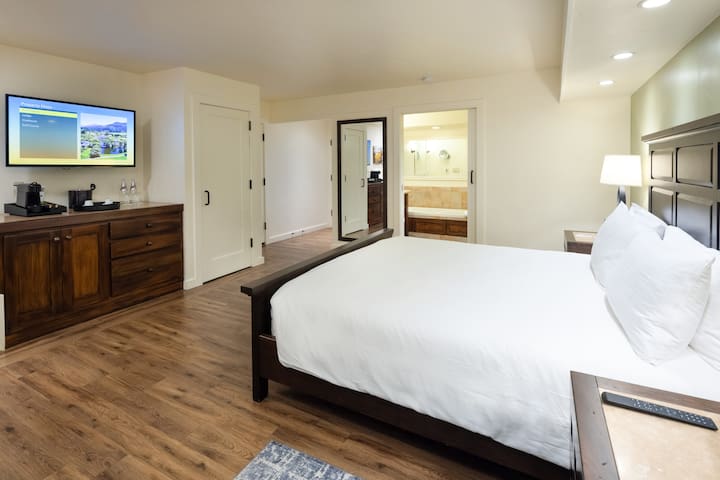 Quail Lodge & Golf Club managed Airbnb listing 3