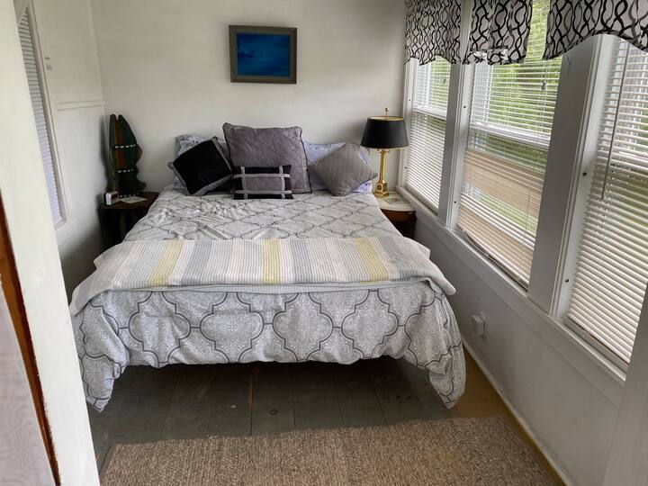 Dormitorio queen en el primer piso. 