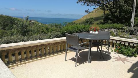 House sea view, 7 kms Etretat, modern interior
