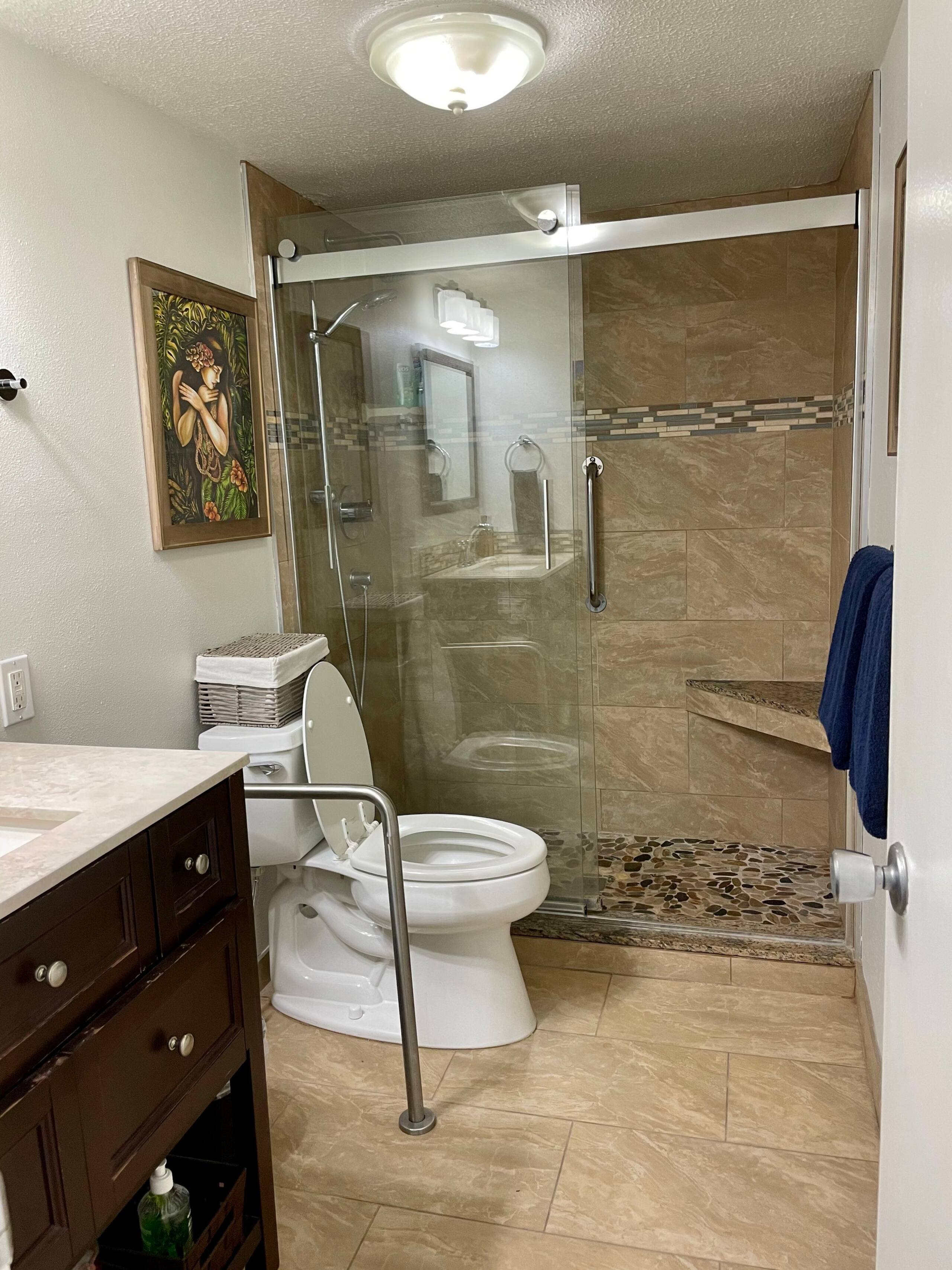 Condo in Kihei · ★4.89 · 1 bedroom · 2 beds · 1 private bath - Image 11