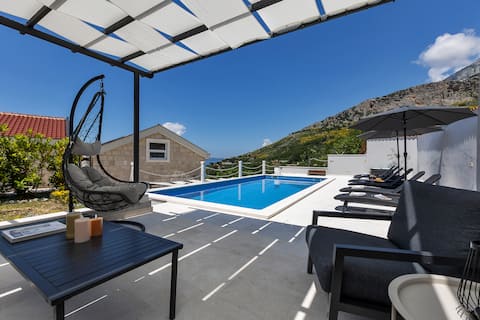 Rustic Villa Nina - Dalmatian Stone Mansion