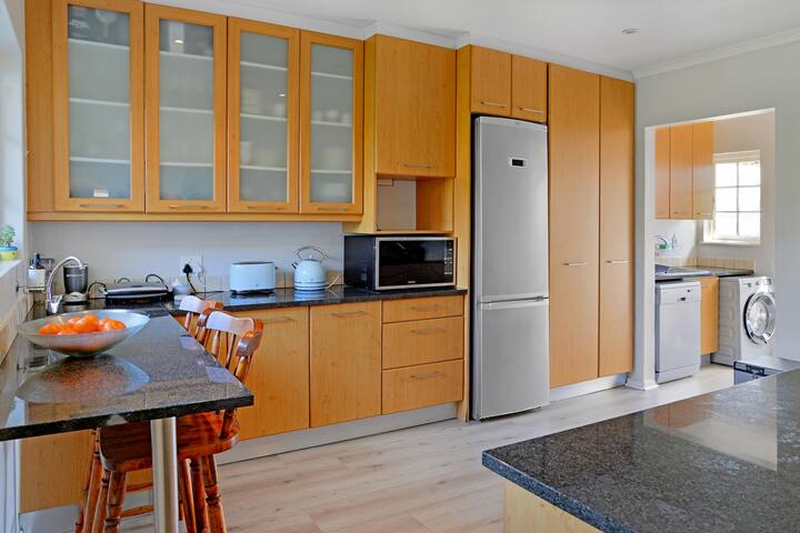 Country Style Retreat – Tokai, Cape Town gallery image 5