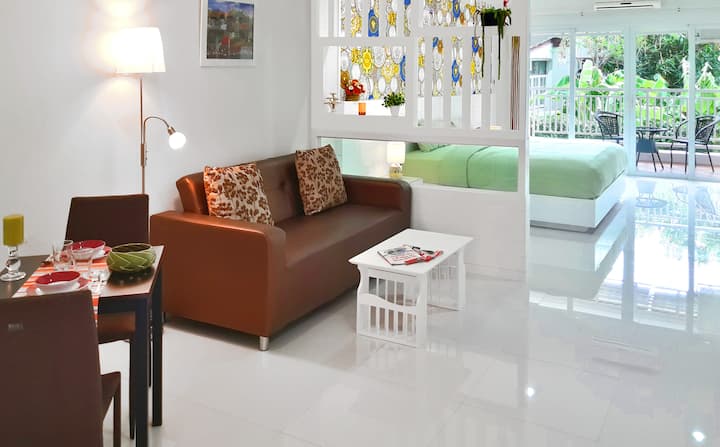 52 Sqm Studio, Central Hua Hin, Pools, Fast Wi-fi - Hua Hin