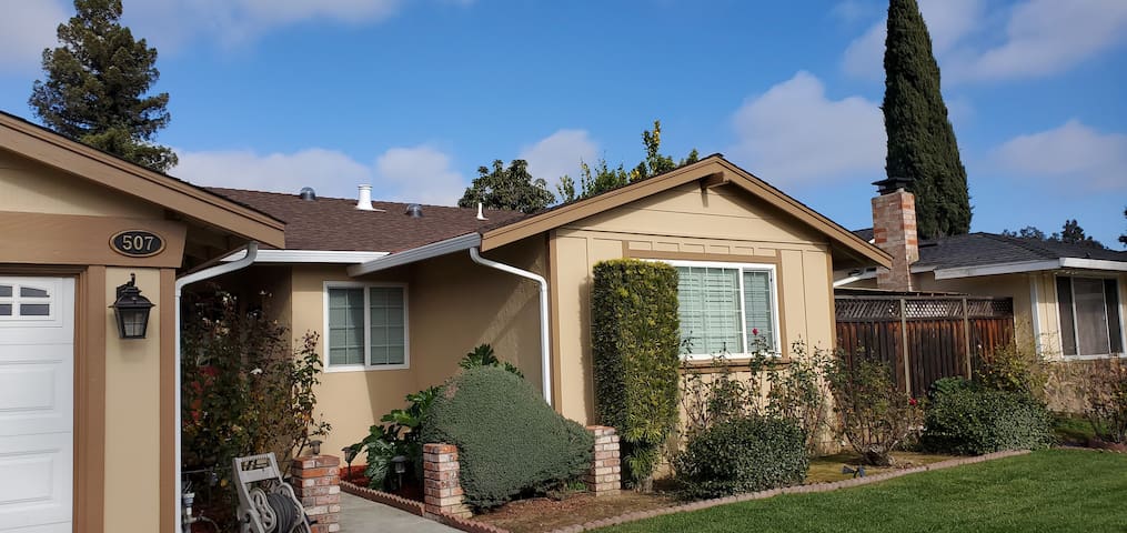 Perfect home with pool for family vacations!