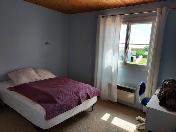 Една от 6 - те спални (1 - ви етаж)