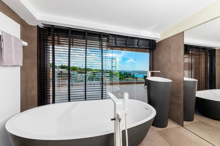 Airbnb’s best Penthouse Seaview istanbul 450sqmetr gallery image 5