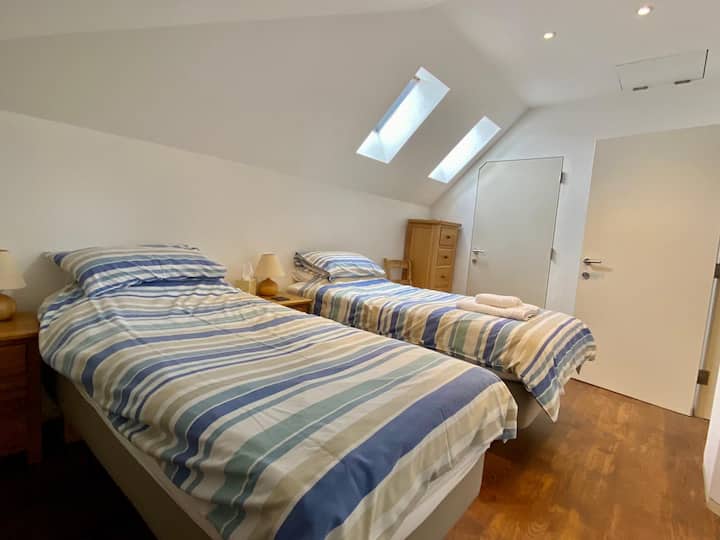 带2张单人床的卧室3