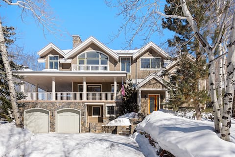 4BR Magnificent Aspen home 2 minutes from downtown
