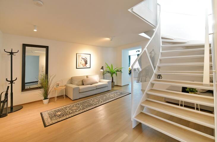 Julius 24: Stylish Heaven – 5 Mins to City Center gallery image 4