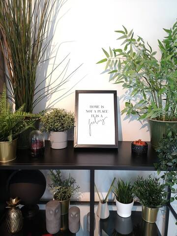 Julius 24: Stylish Heaven – 5 Mins to City Center gallery image 3