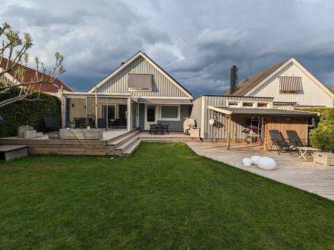 House in Pixbo/Mölnlycke, near Gothenburg. Week 26 +29