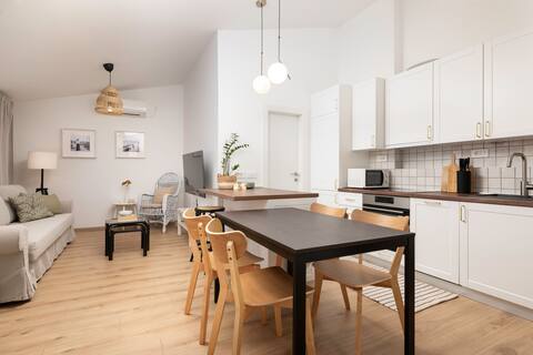 Friends & family apartment in Baška