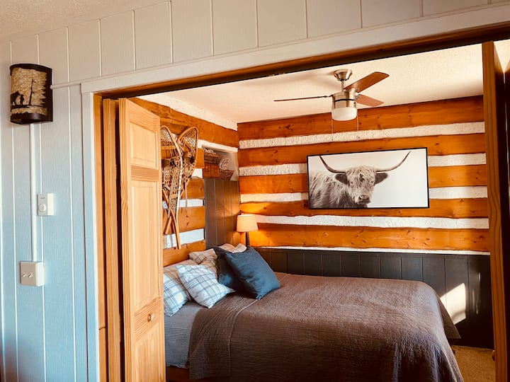 Have a restful night's sleep on a comfortable memory foam mattress.