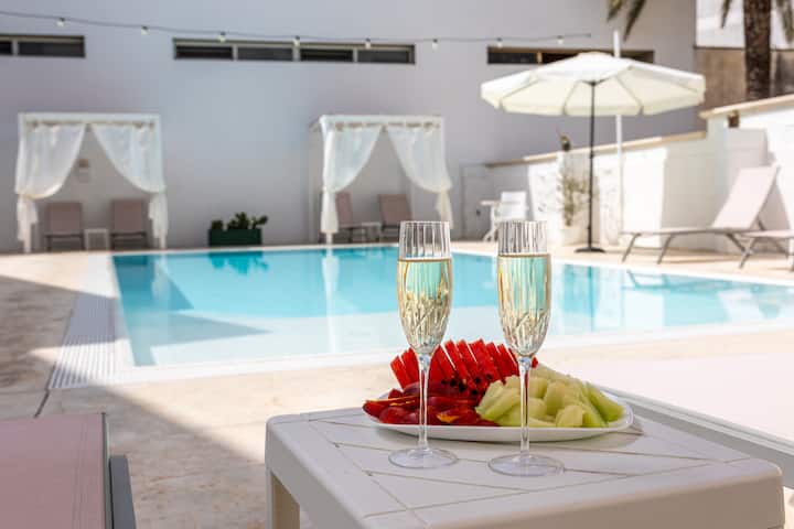 Monolocale Con Piscina E Prima Colazione - Ugento