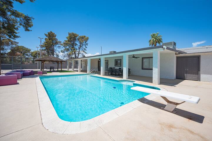 25% Off Special- Extraordinary Amazing House gallery image 2