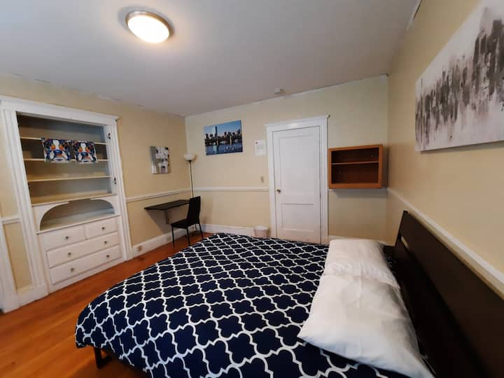 חדר שינה 3, עם תחנת עבודה