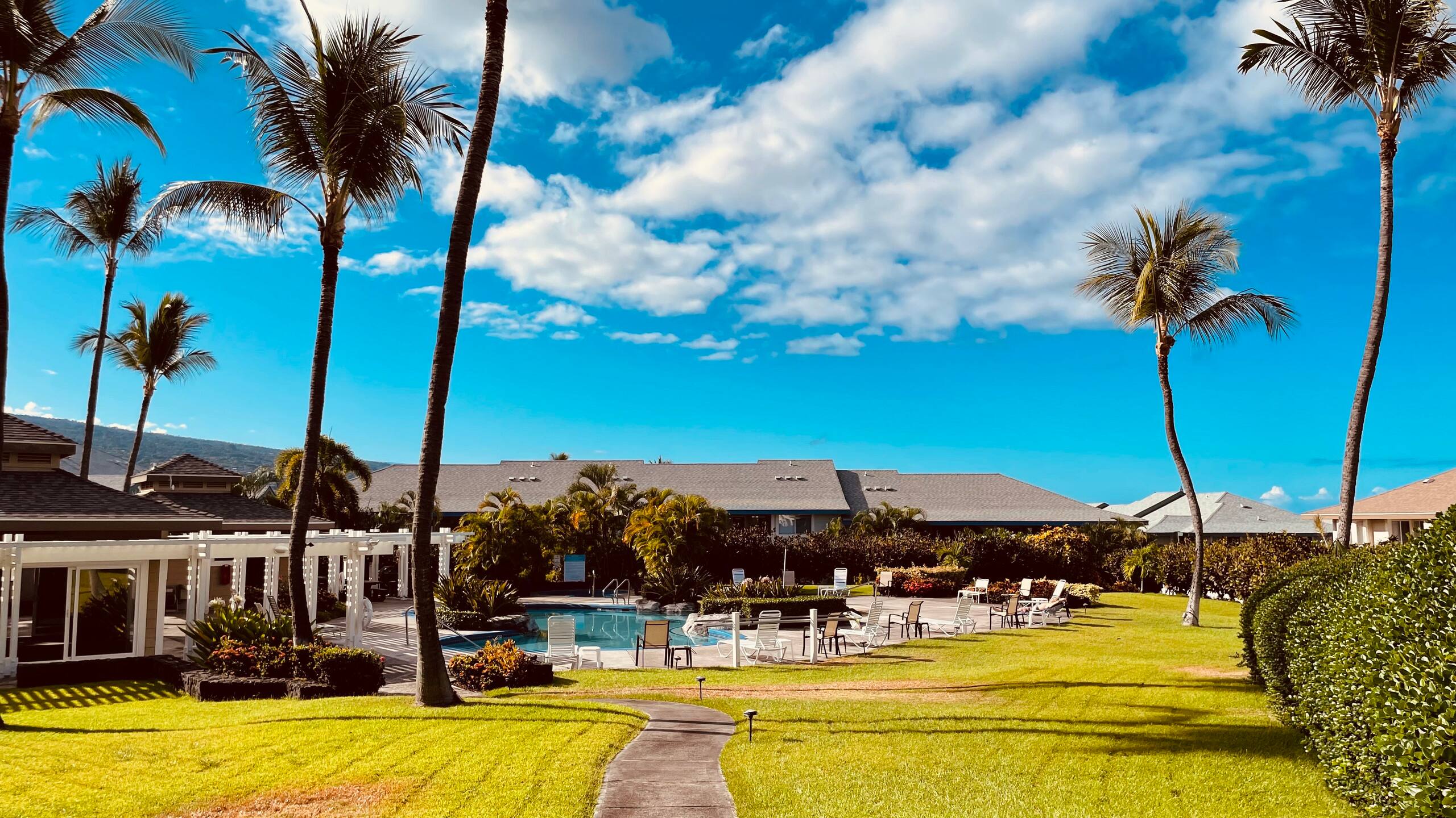 Condo in Kailua-Kona · ★4.67 · 2 bedrooms · 3 beds · 1 bath - Image 38