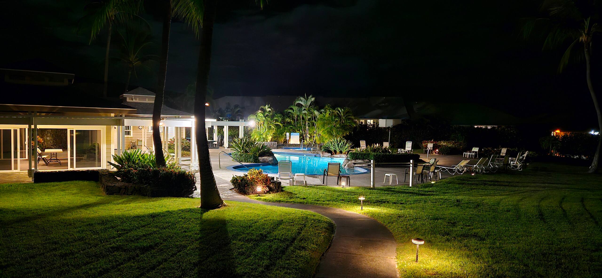 Condo in Kailua-Kona · ★4.67 · 2 bedrooms · 3 beds · 1 bath - Image 55