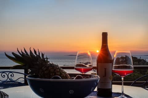 Feliz Apt- Breathtaking Seaview and Sunset by ΜΡS