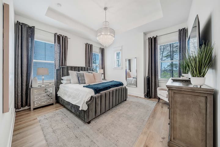 Majster, manželská posteľ, apartmán pre súkromných vlastníkov