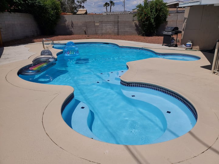 House Edmond private pool near strip! Houses for Rent in Las Vegas