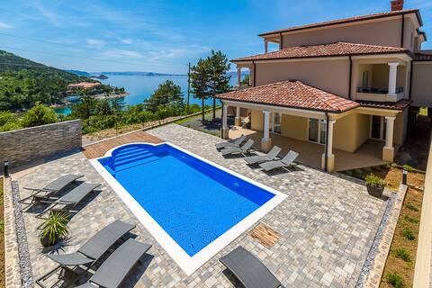 Villa Mia - Two-Bedroom Apartment