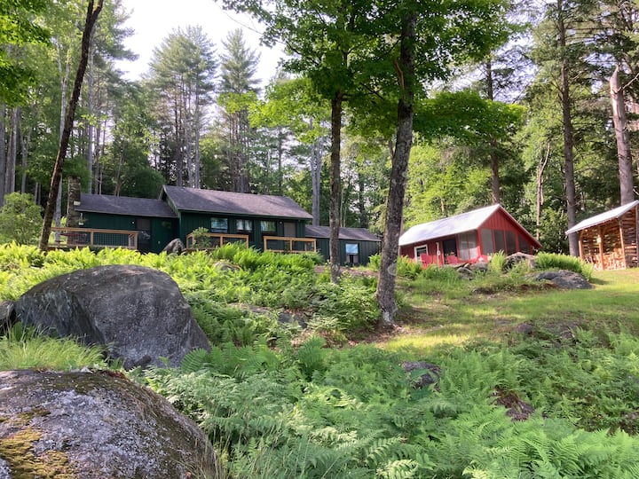 Hilltown Cabin Hideaway A River Runs Through It! Cabins for Rent in