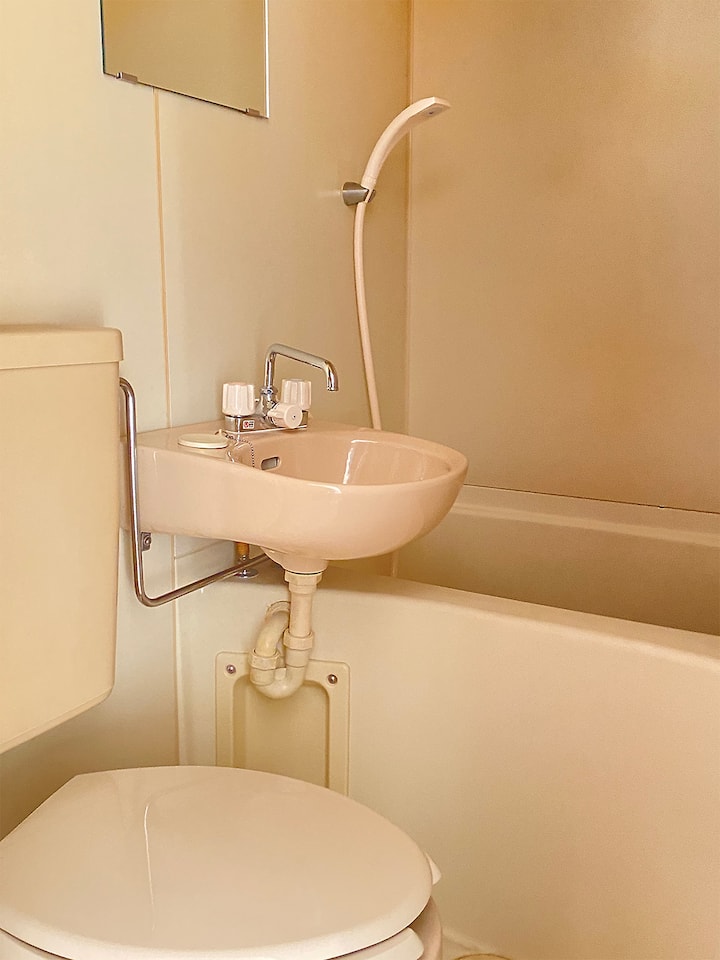 バスとトイレが一緒のタイプです。ユニットバスになります。