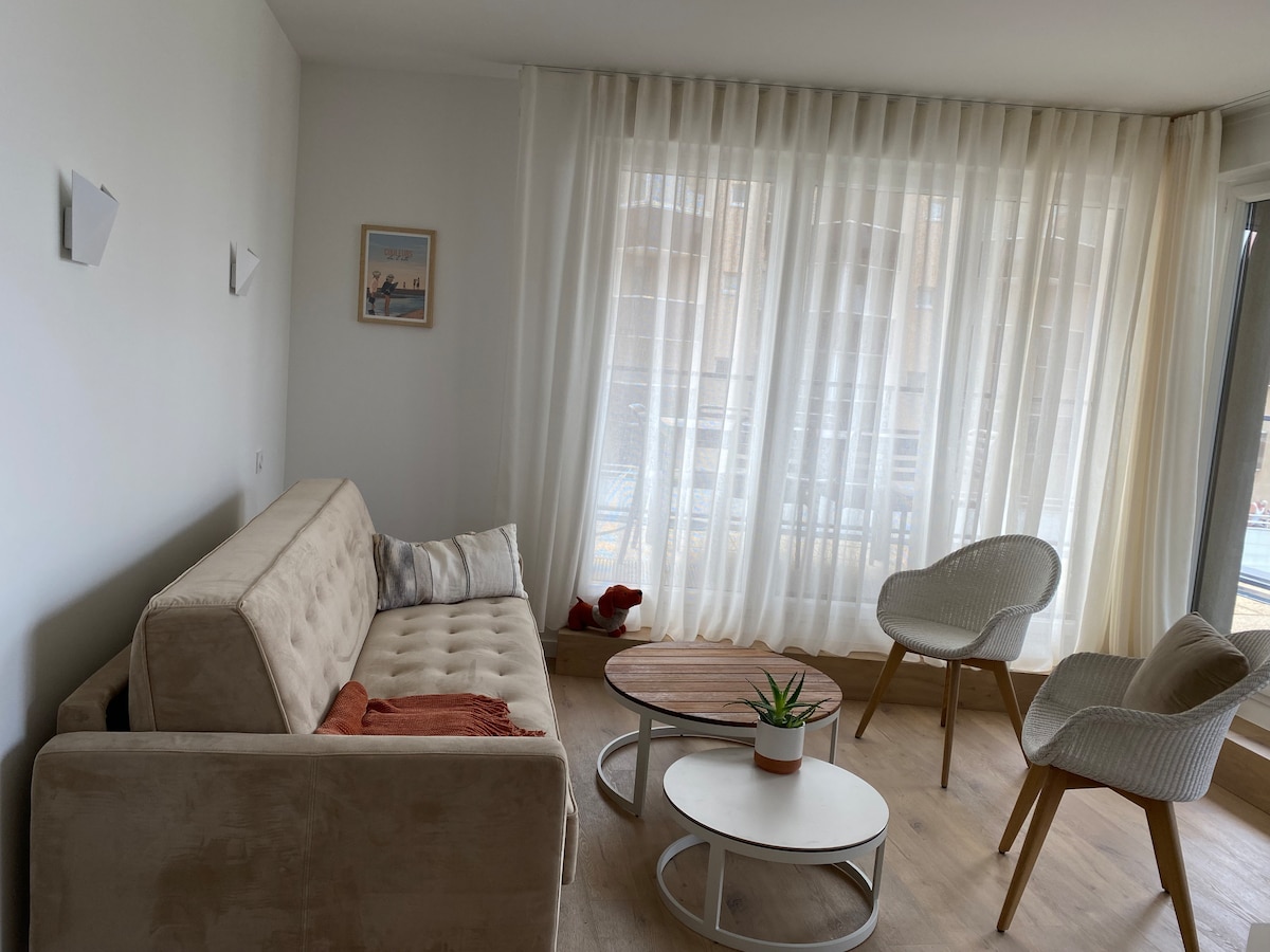 Top Airbnb: Sea view apartment/ Terrace /Pool / Parking à Pornichet