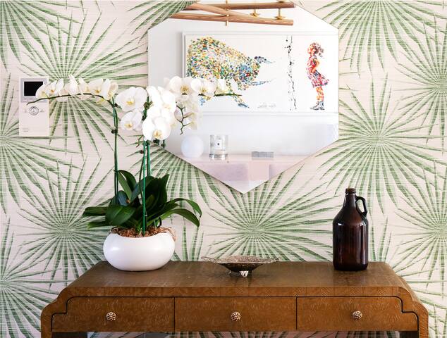 *Outdoor Space* Airy, bright, charming, zen duplex gallery image 5