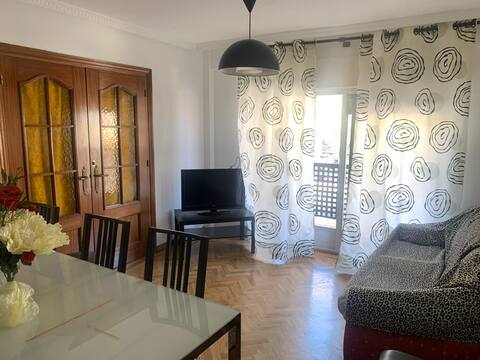 130 m2 apartment,  center of alcala de henares
